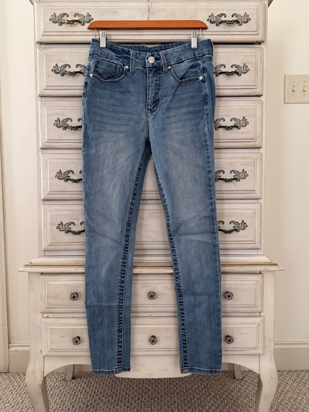Light Wash Skinny Jeans